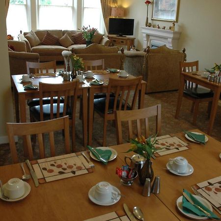 The Bebington Bed & Breakfast ภายนอก รูปภาพ